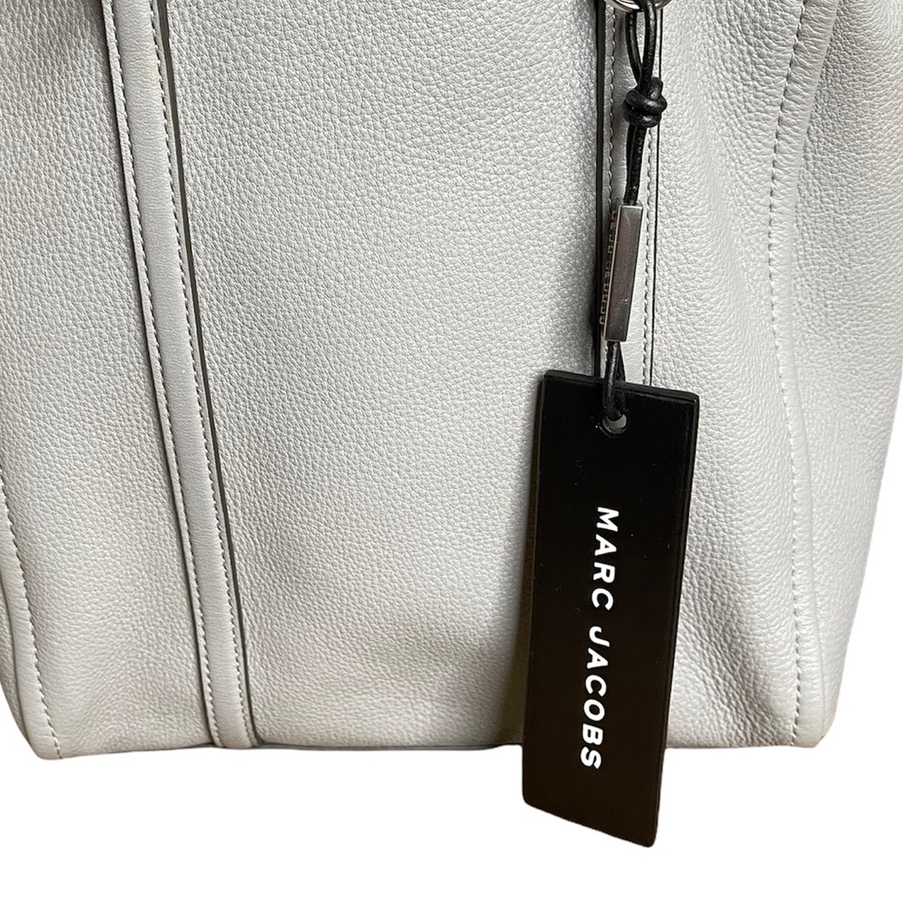 ***SOLD*** Marc Jacobs | Grey Pebble Leather The Tag Tote  27 - Picture 2 of 16